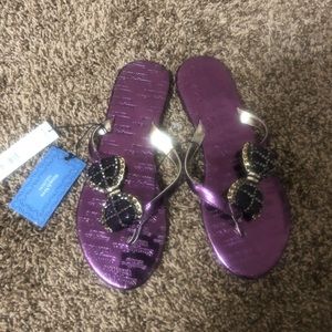 Simply Vera by Vera Wang Flip Flips